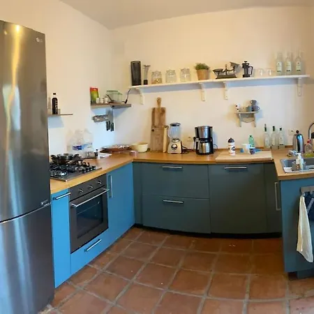 Holiday home Charmante In Mooi Wit Pittoresk Klein Dorpje *